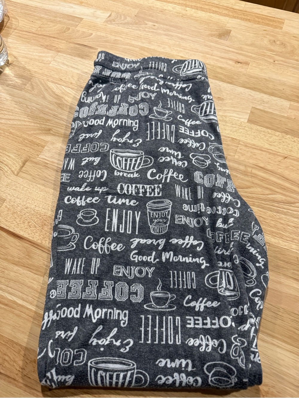 Women’s Cozy Coffee-Print Lounge Pants - Charcoal